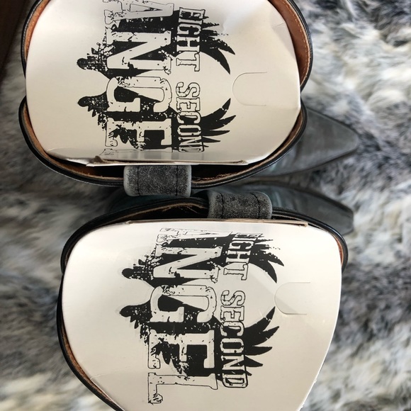 Eight Second Angel brand boots, size 7-1/2.  Excellent condition w/ box - Picture 5 of 14